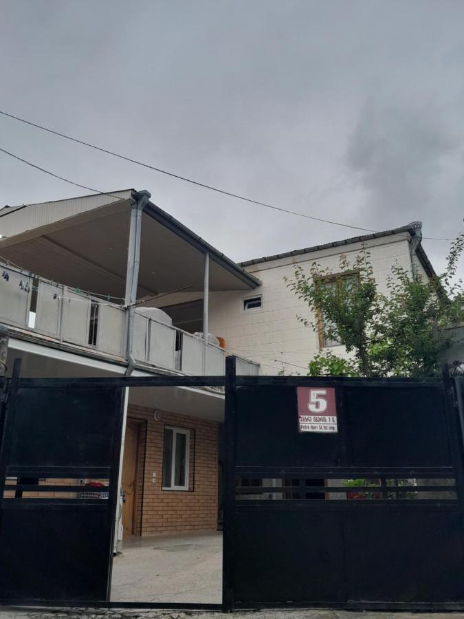 Belas House With Terrace Kutaisi Exterior photo